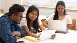 UGC NET 2026 की तैयारी करने के टिप्&zwj;स, इन टॉपिक्&zwj;स पर ध्&zwj;यान देने से एग्&zwj;जाम में होगा फायदा
