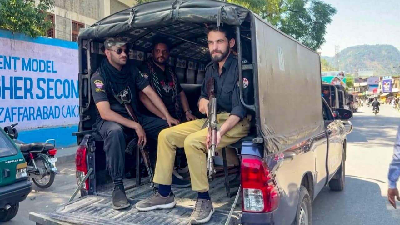 क्यों सुलग उठा है पाकिस्तान के कब्जे वाला कश्मीर,  क्या है अ