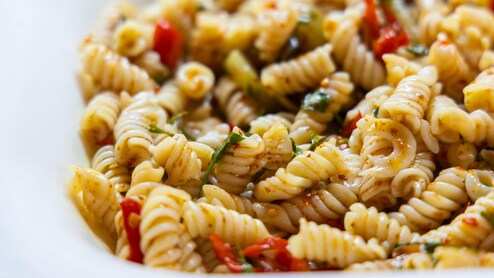 Healthy Pasta Recipe: बिना क्रीम और चीज के बनाएं तोरई वाला क्रीमी पास्ता, स्वाद भी शानदार और सेहत भी भरपूर