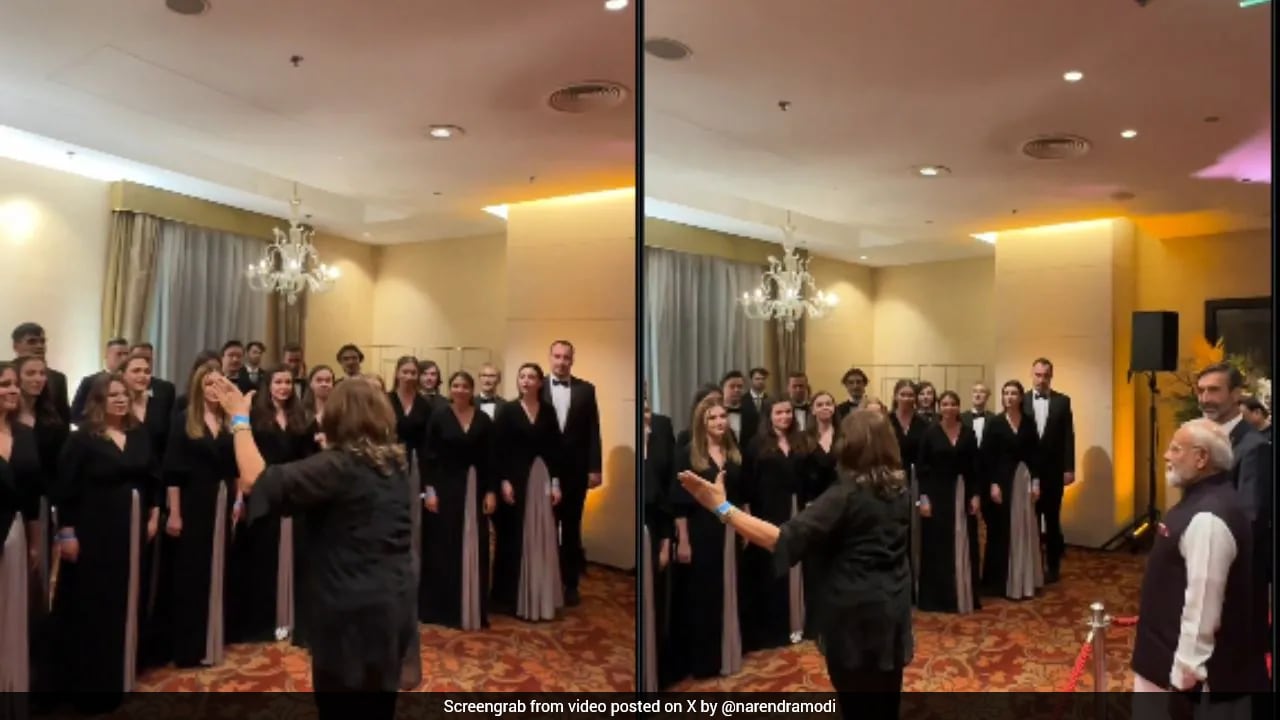Watch: PM Modi Welcomed In Slovakia With Rendition Of 'Vande Mataram'