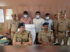 ग्रेटर नोएडा हाईवे पर फायरिंग करने वाले 3 शातिर बदमाश गिरफ्तार, भारी मात्रा में अवैध हथियारों का जखीरा बरामद