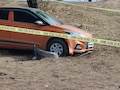 अशोकनगर: कार में खून से लथपथ मिले युवक-युवती के शव, एक के सिर में गोली तो दूसरे के चेहरे पर चोट के निशान