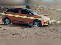 अशोकनगर: कार में खून से लथपथ मिले युवक-युवती के शव, एक के सिर में गोली तो दूसरे के चेहरे पर चोट के निशान