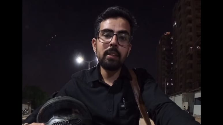 Phd विद्यार्थ्याची 9 ते 5 नोकरी, रात्री 11 नंतर बाईक टॅक्सी ड्रायव्हर; तरुणाची दिनचर्या पाहून थक्क व्हाल!