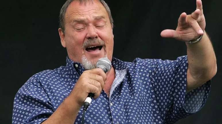 <i>Blood, Sweat And Tears</i> Singer David Clayton-Thomas Dies At 84