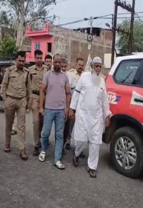MBBS Student Fake Video Viral Case: आरोपियों को ले जाती हुई पुलिस