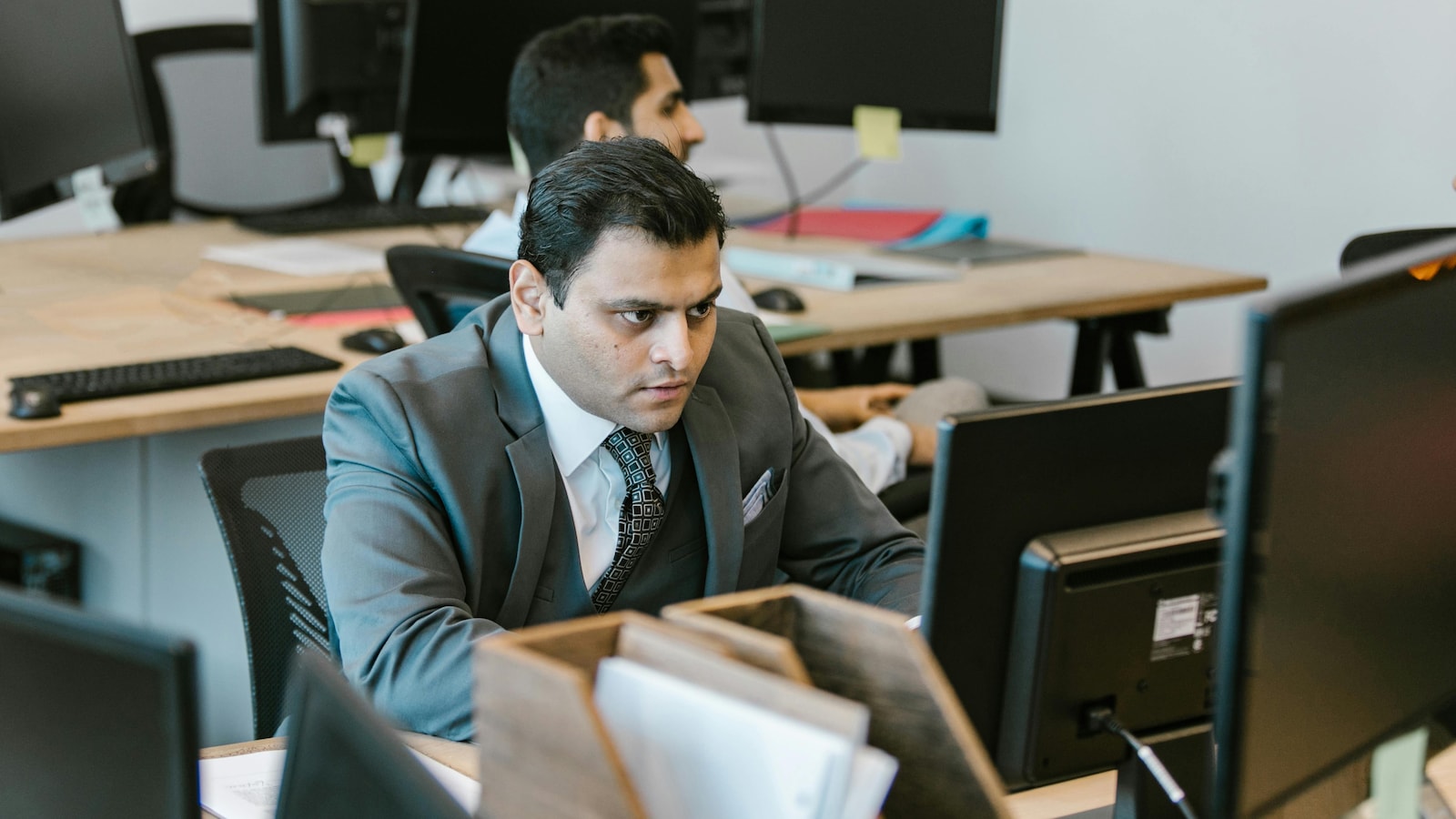 Employee Alleges Minute-by-Minute Work Tracking and No Breaks at Foreign MNC