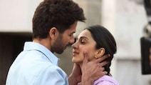 चलती बाइक पर कैसे हुआ था शाहिद कपूर और कियारा आडवाणी का वायरल किसिंग सीन, कबीर सिंह का BTS वीडियो वायरल