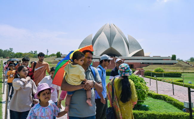 Weather Today LIVE: Monsoon Nears Delhi-NCR, Rain Likely Over Next Few Days