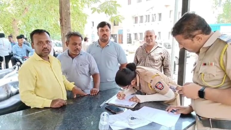 Akola News: NEET पेपरफुटीचा आणखी एक बळी! अकोल्यात डॉक्टर होण्याचं स्वप्न पाहणाऱ्या होतकरू मुलीचा टोकाचा निर्णय