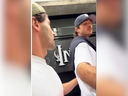 "Don&rsquo;t Touch Me, Bro": Jacob Elordi&rsquo;s Reaction To Fan Trying To Click A Selfie Leaves Internet Divided