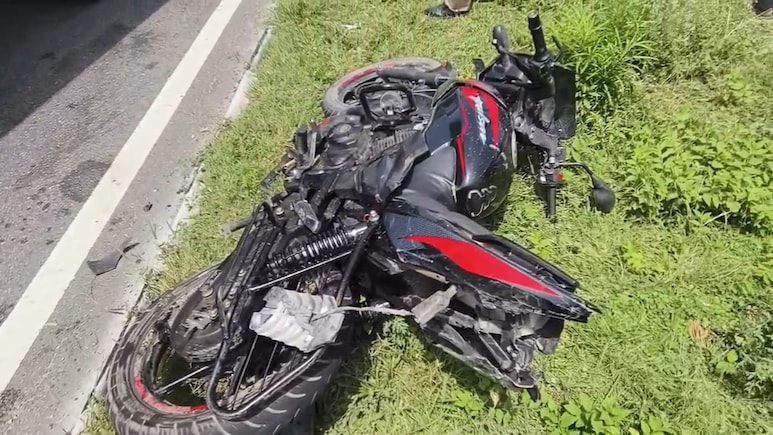 मुरादाबाद हादसा: रोडवेज बस की टक्कर से गर्भवती पत्नी और बच्चे समेत 3 की मौत, पति गंभीर