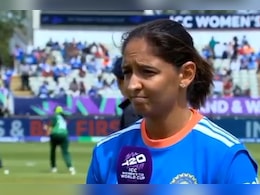 Harmanpreet Kaur Skips Handshake With Pakistan Counterpart During Women's T20 World Cup Toss. Video