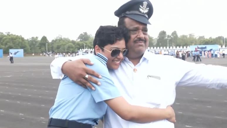 मैं फोर्स में जाना चाहता था, बेटी ने सपना पूरा किया- कहते हुए करनाल के शख्स के आंसू छलक पड़े