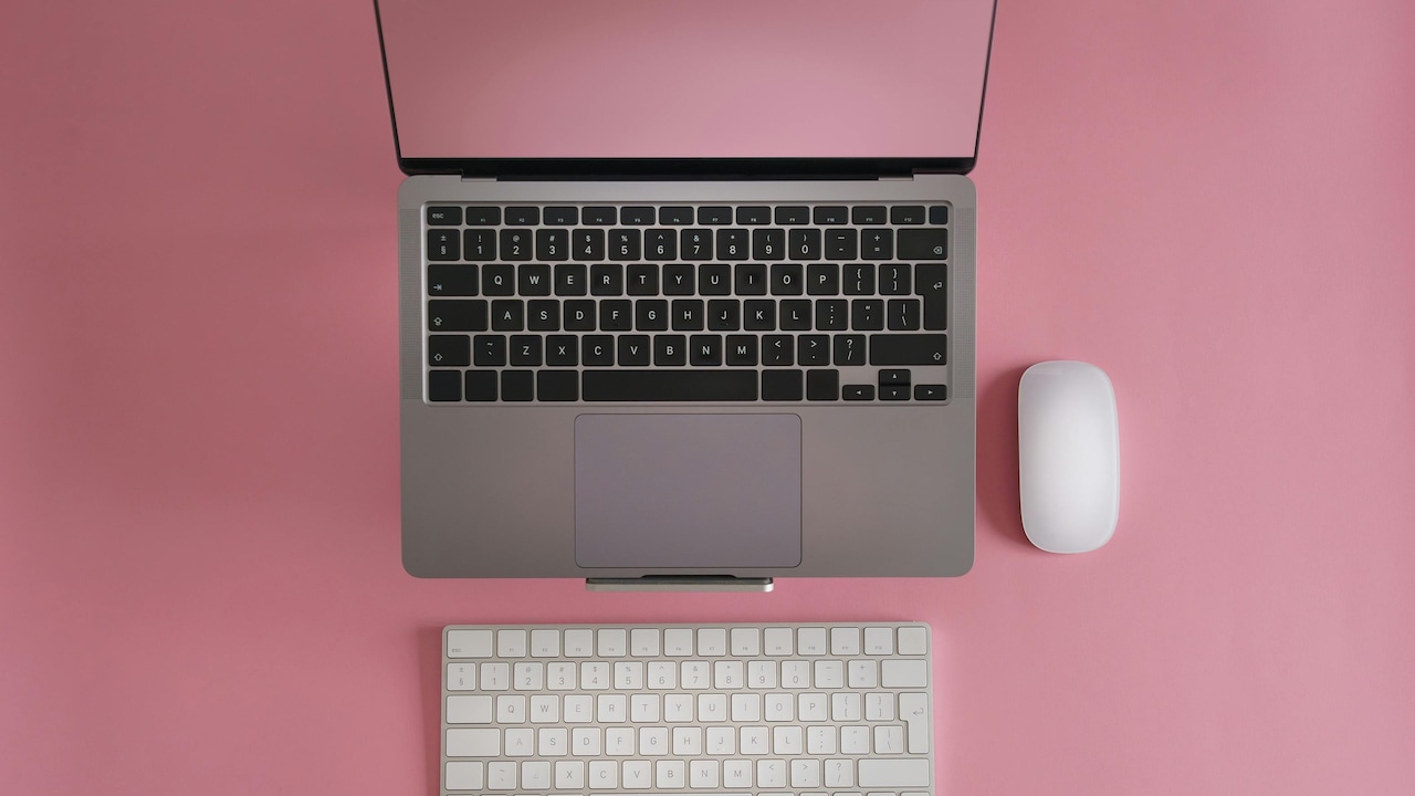 7 Wireless Keyboards That Help Declutter Crowded Work Desks