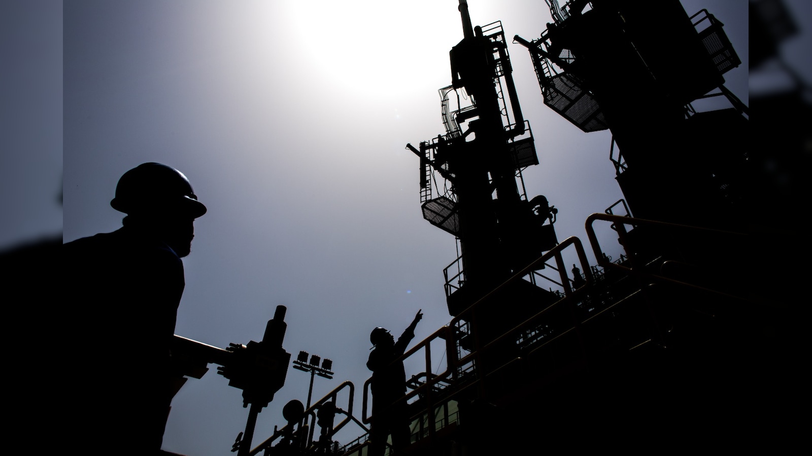 Pakistan Buys Priciest LNG Shipment in Years on Hormuz Closure