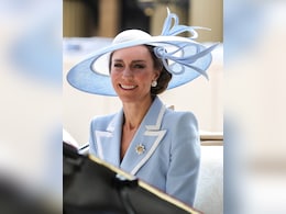 Princess Kate Turns Heads With Graceful Double Curtsy For King Charles