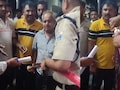 ट्रेन में बारातियों को सीट नहीं मिली तो दूल्हे ने निकाली तलवार! मारवाड़ जंक्शन पर देर रात हाई-वॉल्टेज ड्रामा