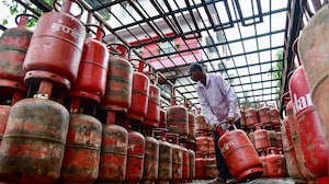 Domestic LPG Prices Raised By ₹29, Second Hike Since US-Iran War Started