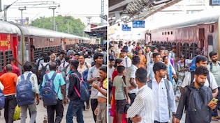 पत्थरबाजी, लाठीचार्ज, 500 अज्ञात पर FIR...पाटलिपुत्र स्टेशन पर कैसे हुआ बवाल? पूरी कहानी