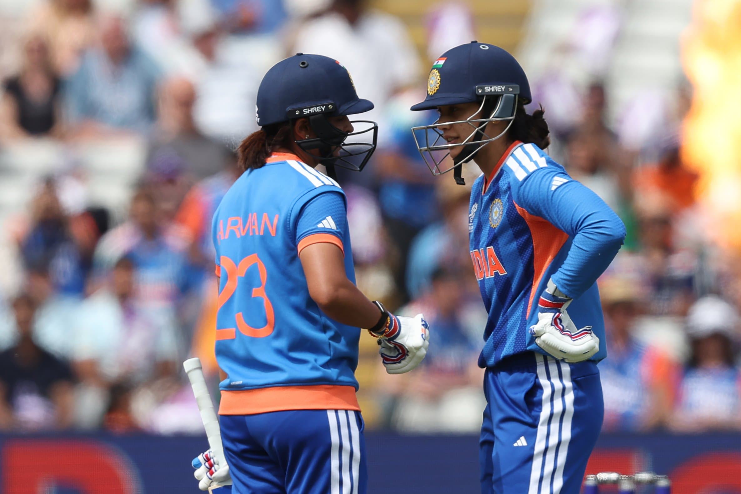 T20 WC LIVE: Harmanpreet Scripts Big Record, Mandhana Slams 50 vs Pakistan