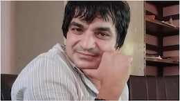जूनियर अकाउंटेंट की मौत के बाद फंदे पर झूला अफसर, शादी के कार्ड पर लिखा सुसाइड नोट