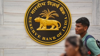 RBI Net Sells $8.94 Billion In Spot Forex Market In April Amid Rupee Pressure