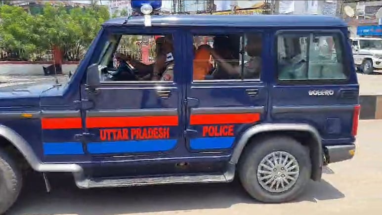 गोरखपुर: 9 माह की मासूम के साथ मामा ने की दरिंदगी, खेत में तड़पता छोड़ भागा, सुबह खून से लथपथ मिली बच्ची