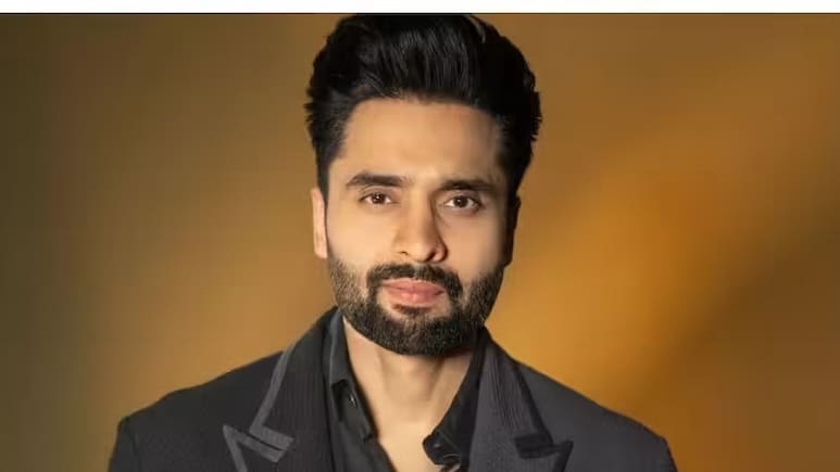 'सिचुएशनशिप' बयान के बाद जैकी भगनानी डेटिंग ऐप पर आए नजर, वायरल स्क्रीनशॉट देख फैंस ने दिए रिएक्शन