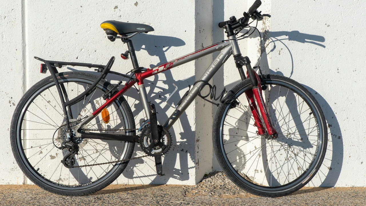 Mountain Bike Vs Hybrid Cycle: Key Differences Every City Rider Must Know