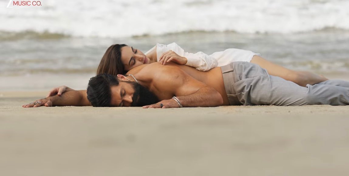 Yash And Kiara Advani's New Song Tabaahi From Toxic Sparks Mixed Reaction