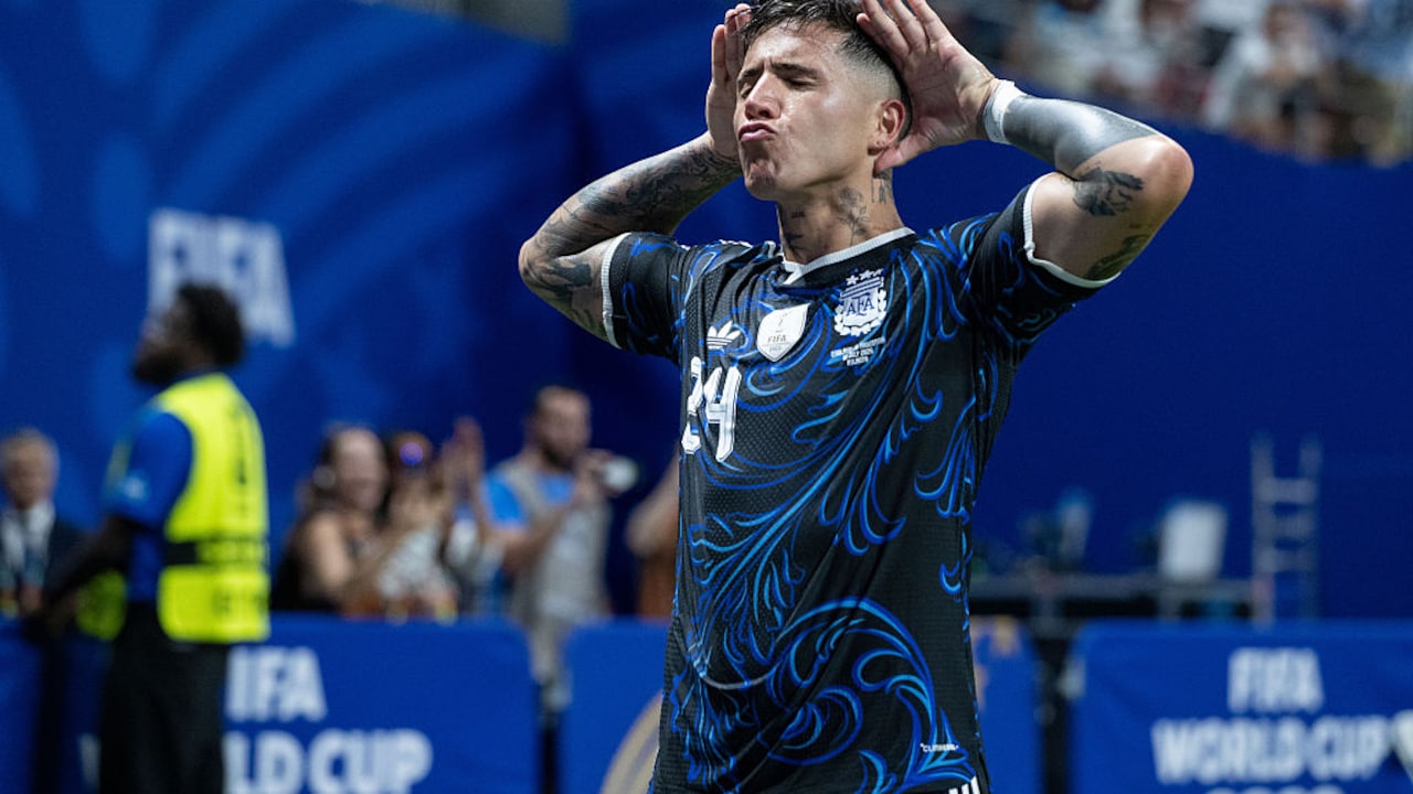 Enzo Fernandez Sent Off as Argentina Joins World Cup Final Red Card Record