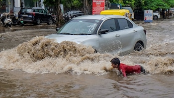 Will It Rain Heavily, Are Schools Closed? Check IMD's Forecast For Mumbai, Thane, Palghar & Nagpur