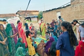 महिलाओं की बदली किस्मत! दिल्ली, लखनऊ-नागपुर तक गोबर से बनी राखी-दीपक की डिमांड