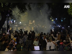 Video: Late Night Clashes, Teargas At Jantar Mantar, Senior Cops Injured