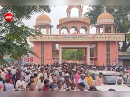 UPTET 2026: शिक्षकों का छलका दर्द, कहा- पहले बच्चे हमसे डरते थे, अब कहते हैं पहले आप परीक्षा पास करो