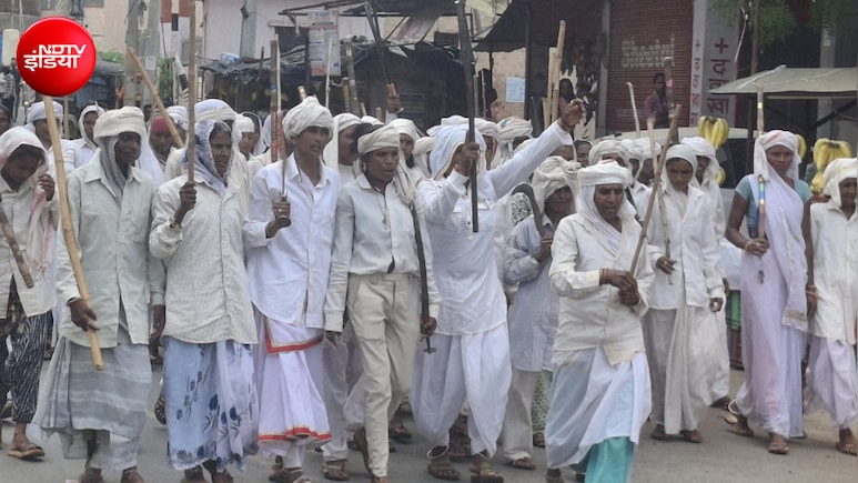 मानसून रूठा तो पुरुषों के वेश में निकलीं महिलाएं, बारिश की कामना के लिए इस गांव में निभाई जाती है अनोखी परंपरा