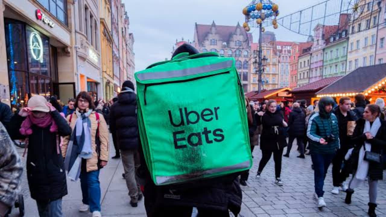 Uber Eats UK 'Suspends' Argentine Food Before FIFA Match, Gordon Ramsay And Others Join The 'Drama'
