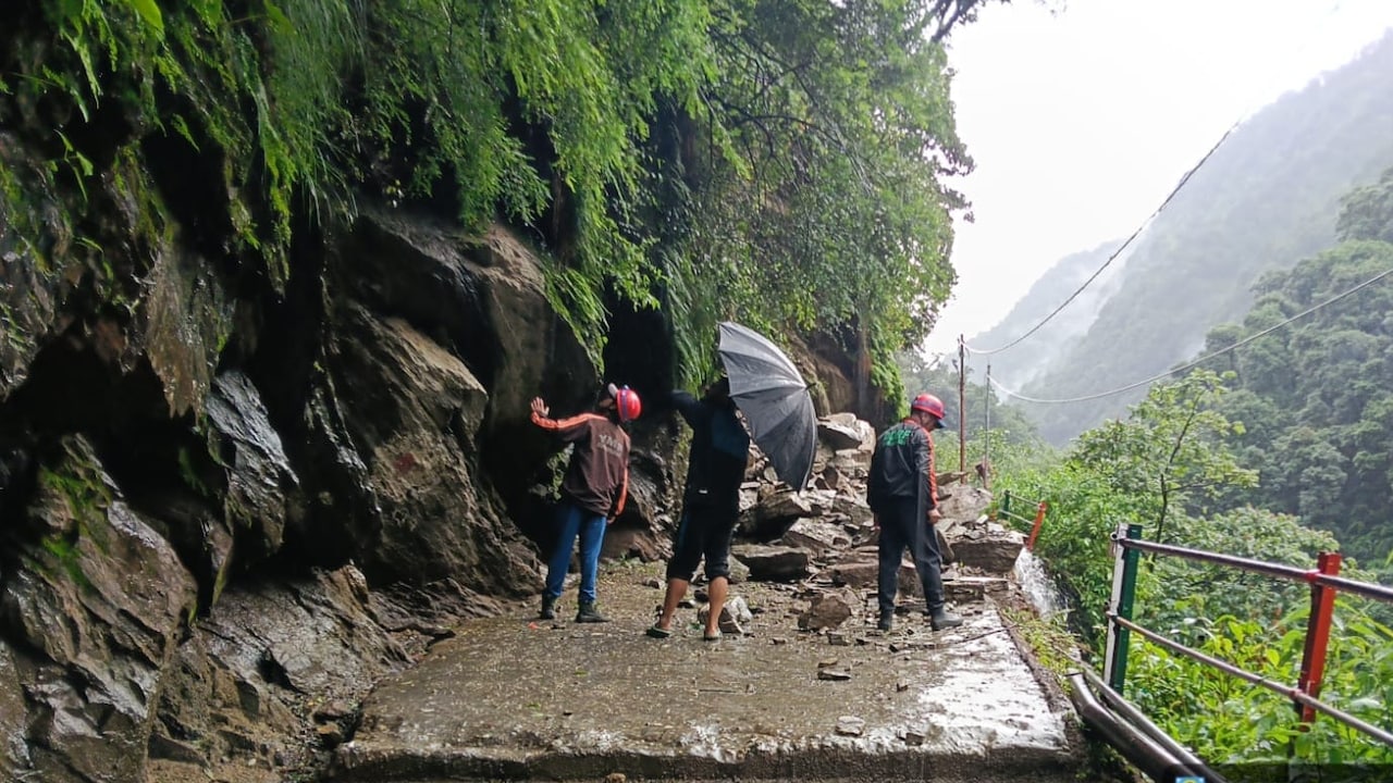 65-Year-Old Man Dies In Kedarnath Boulder Strike Amid Landslides