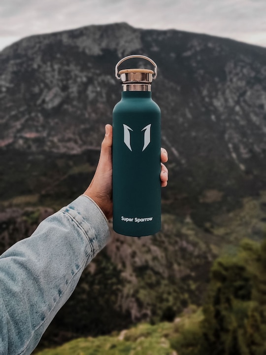 8 Travel-Friendly Drinkware Options