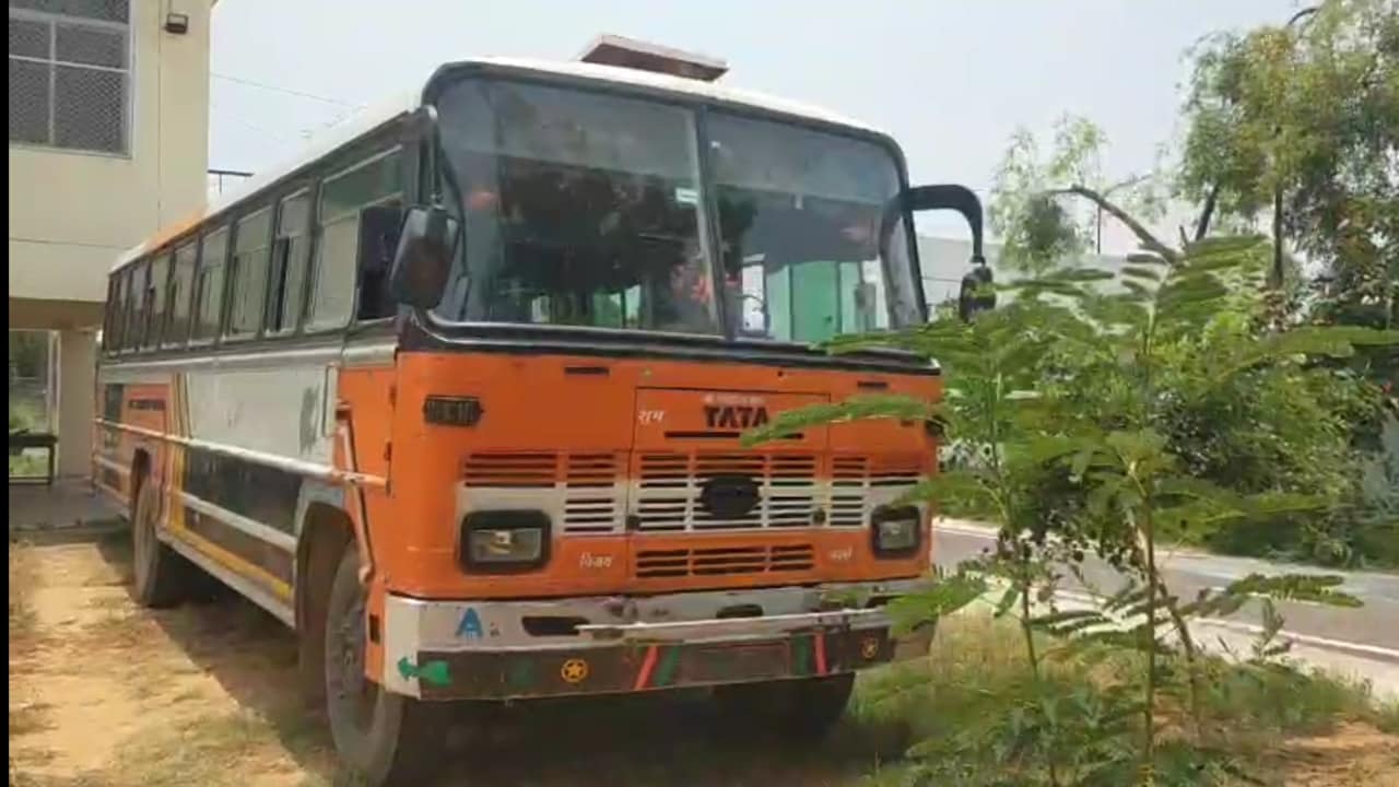 तीन बसों का एक ही नंबर, वो भी निकला किसी और बस का, अब उसकी हो रही तलाश