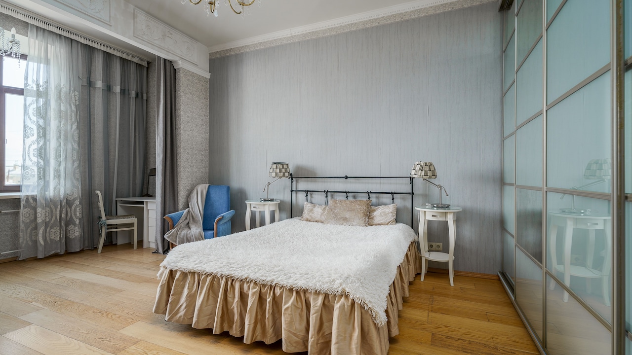 Why Metal Beds Start Rusting And How To Protect The Frame In Humid Homes Why Metal Beds Start Rusting And How To Protect The Frame In Humid Homes