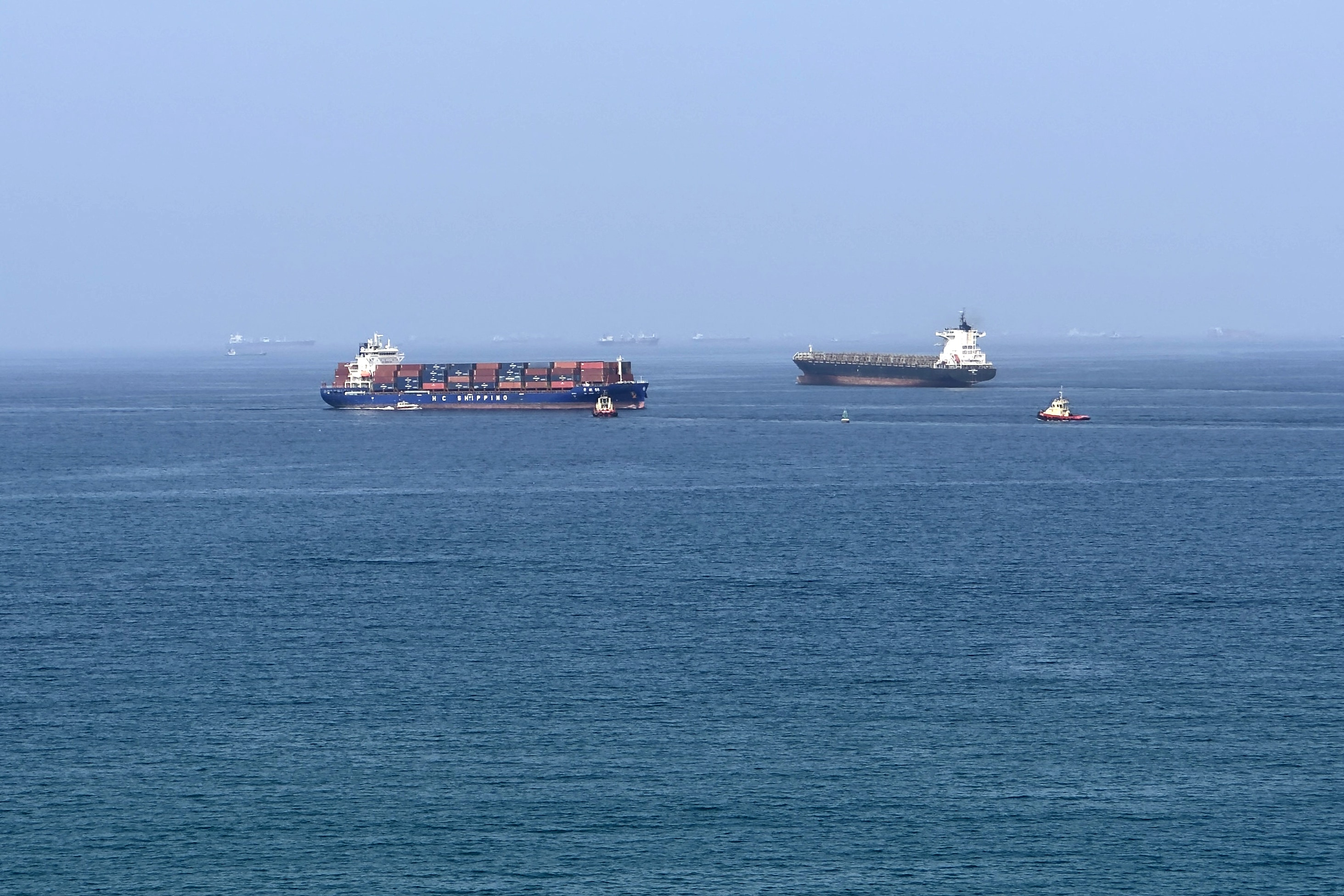 Ships Turn Back as Strait of Hormuz Reopening Talks Remain Complex, Reports Say
