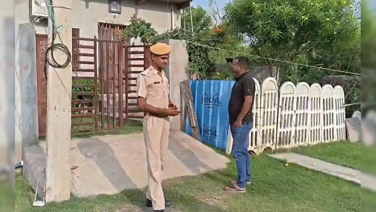 दिल दहला देने वाली वारदात! PWD में सीनियर क्लर्क बेटे ने मां की हत्या कर बहन को किया फोन.. दिल दहला देने वाली वारदात! PWD में सीनियर क्लर्क बेटे ने मां की हत्या कर बहन को किया फोन..