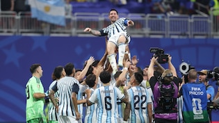 Argentina Manager Lionel Scaloni's Ultimate Praise For Lionel Messi: "Plays Soccer For Moments Like This"