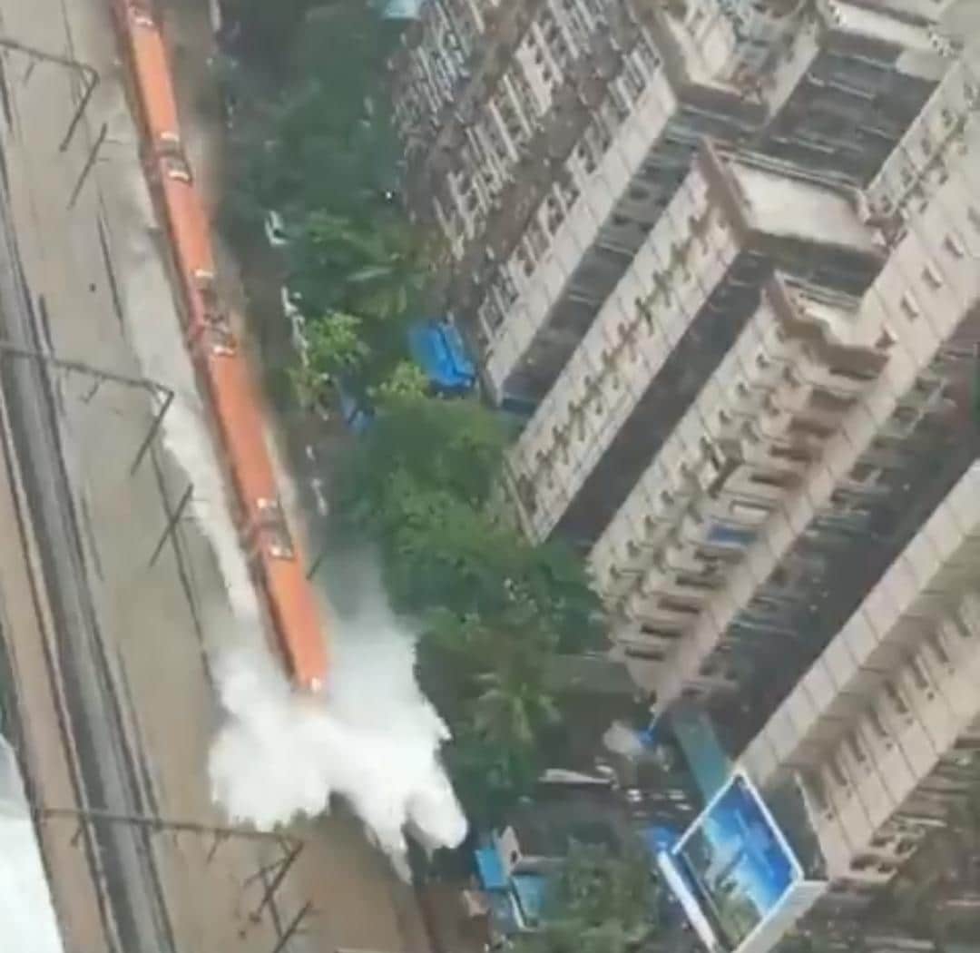 Stunning Visuals: Vande Bharat Powers Through Flooded Mumbai Railway Tracks