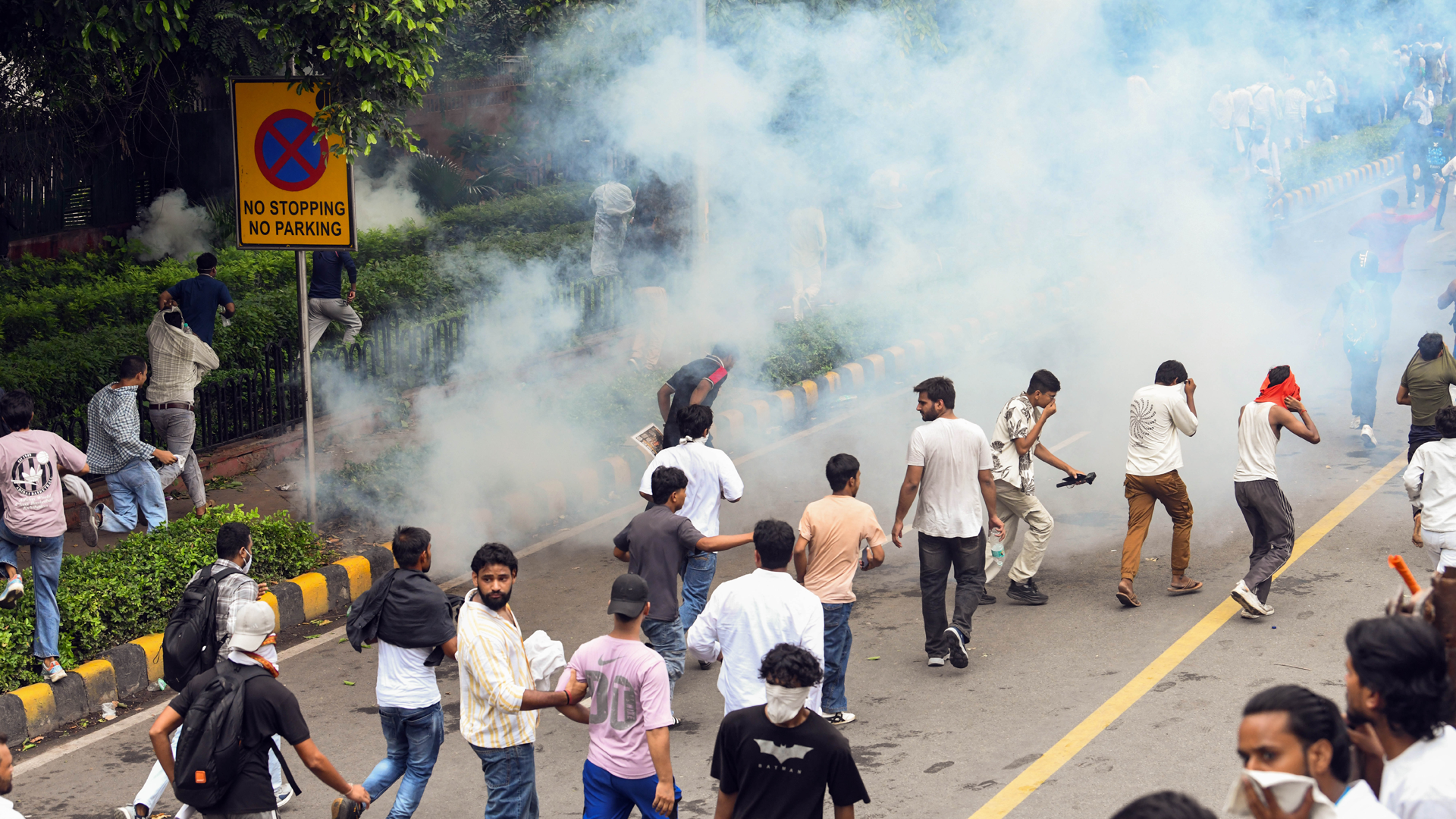 Should Violent Protesters Be Given Amnesty?