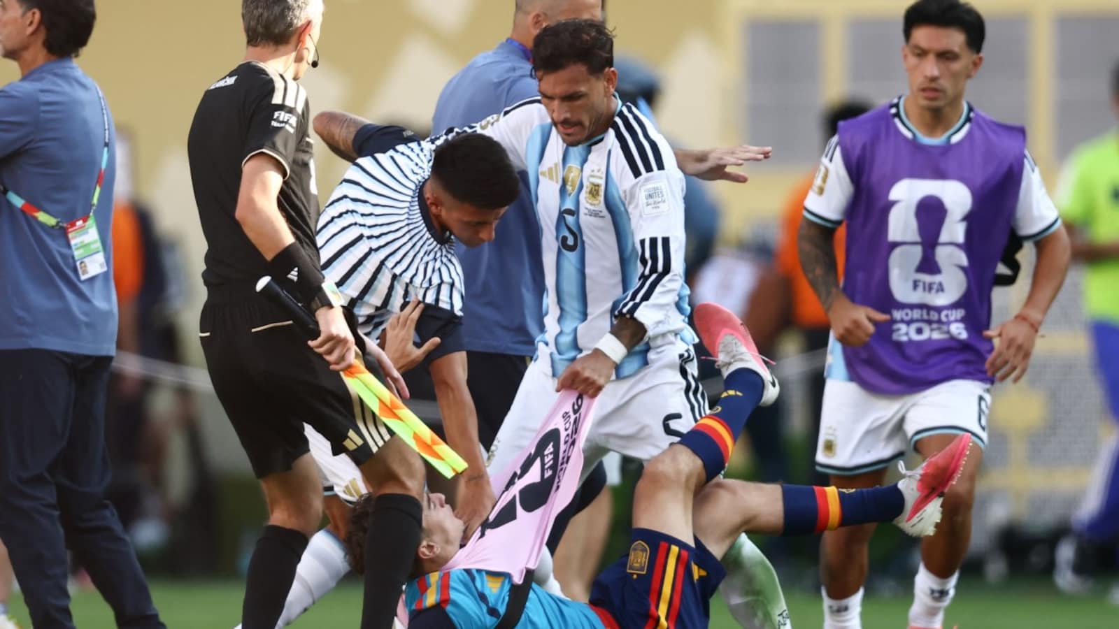 Lionel Messis Teammate Grabs Spain Stars Neck, Sent Off After End-Of-Final Brawl. Video