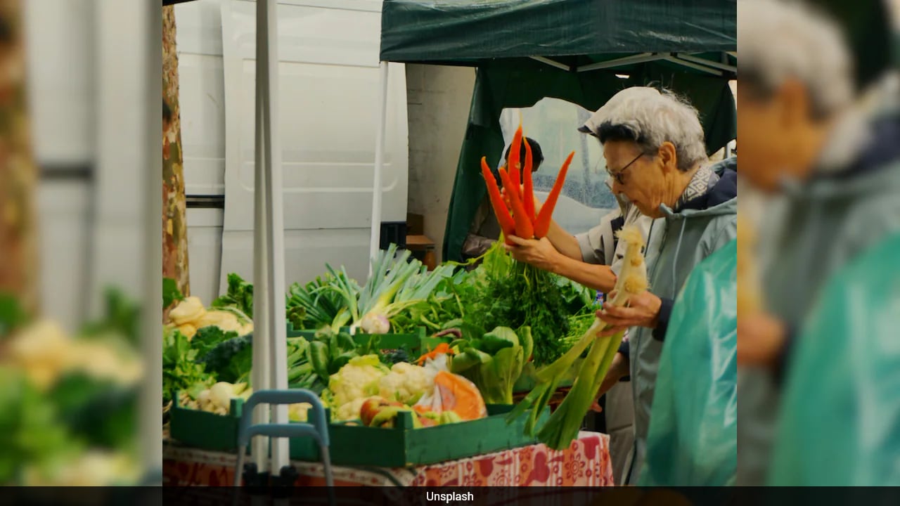 Thousands Sickened By 'Explosive' Diarrhoea Across US: The Parasite Lurking In Salads