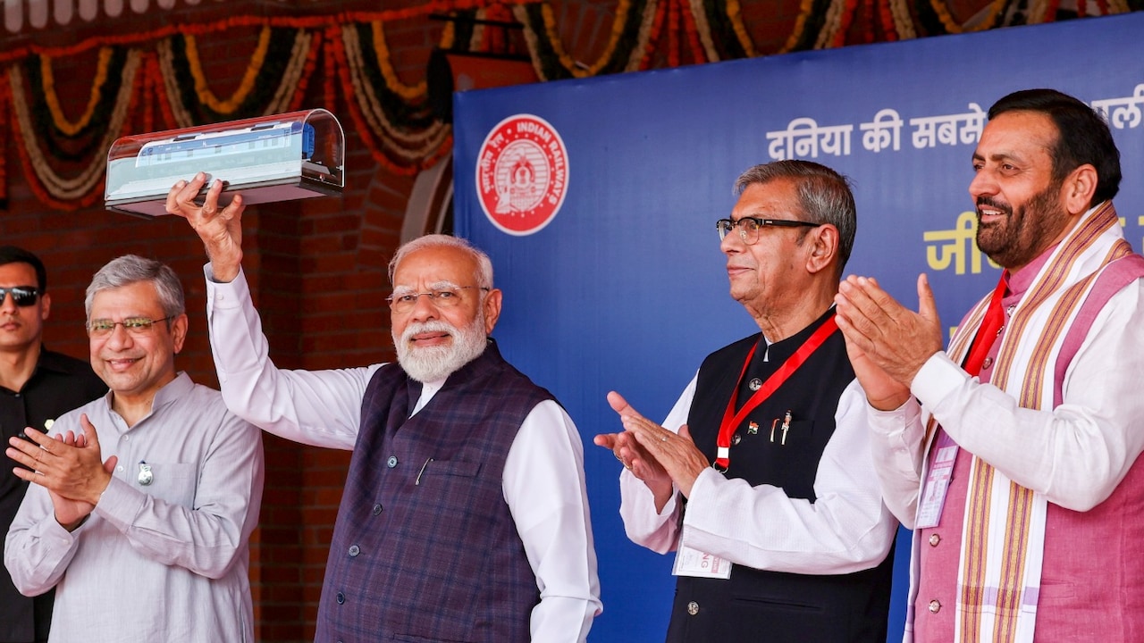 Hydrogen Train PM Modi Hydrogen Train PM Modi